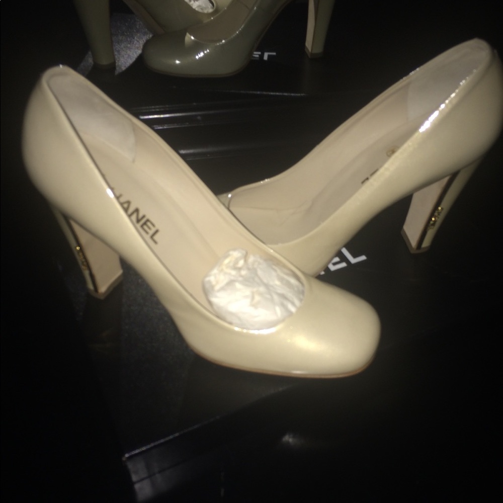 Channel heels